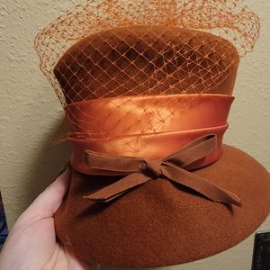 Peachbloom Valour Vintage Hat